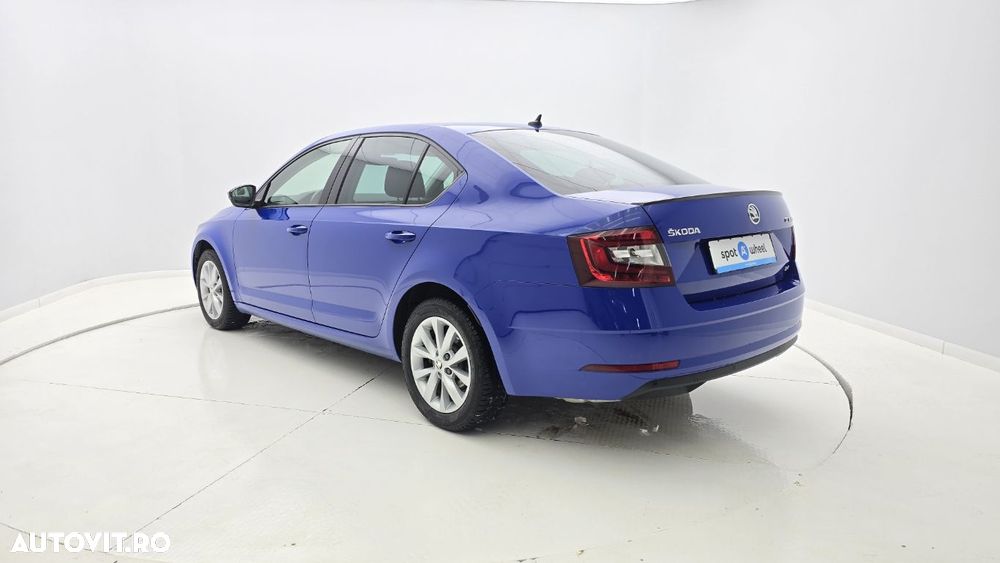 Skoda Octavia - 8