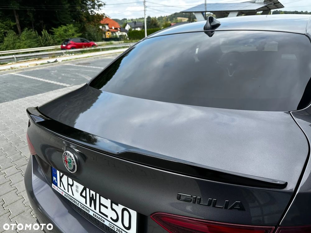 Alfa Romeo Giulia 2.0 Turbo Veloce Q4 - 18