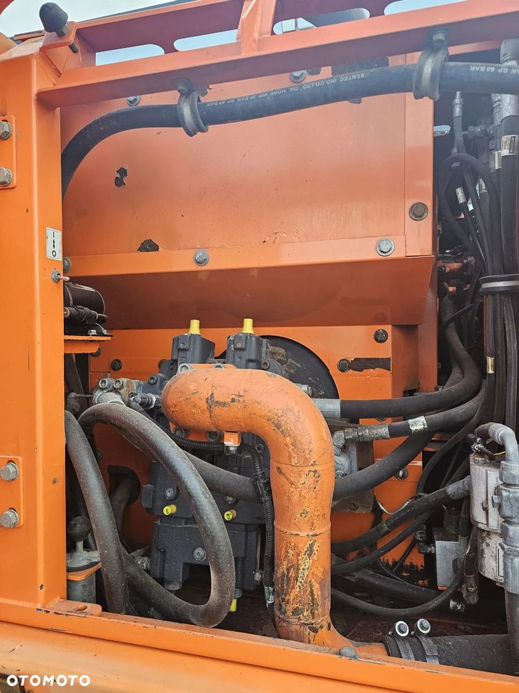 Doosan DX160W - 14