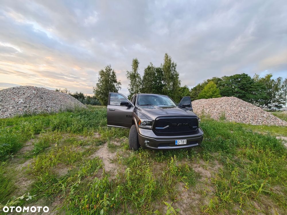 Dodge RAM 1500 5.7 4x4 - 24