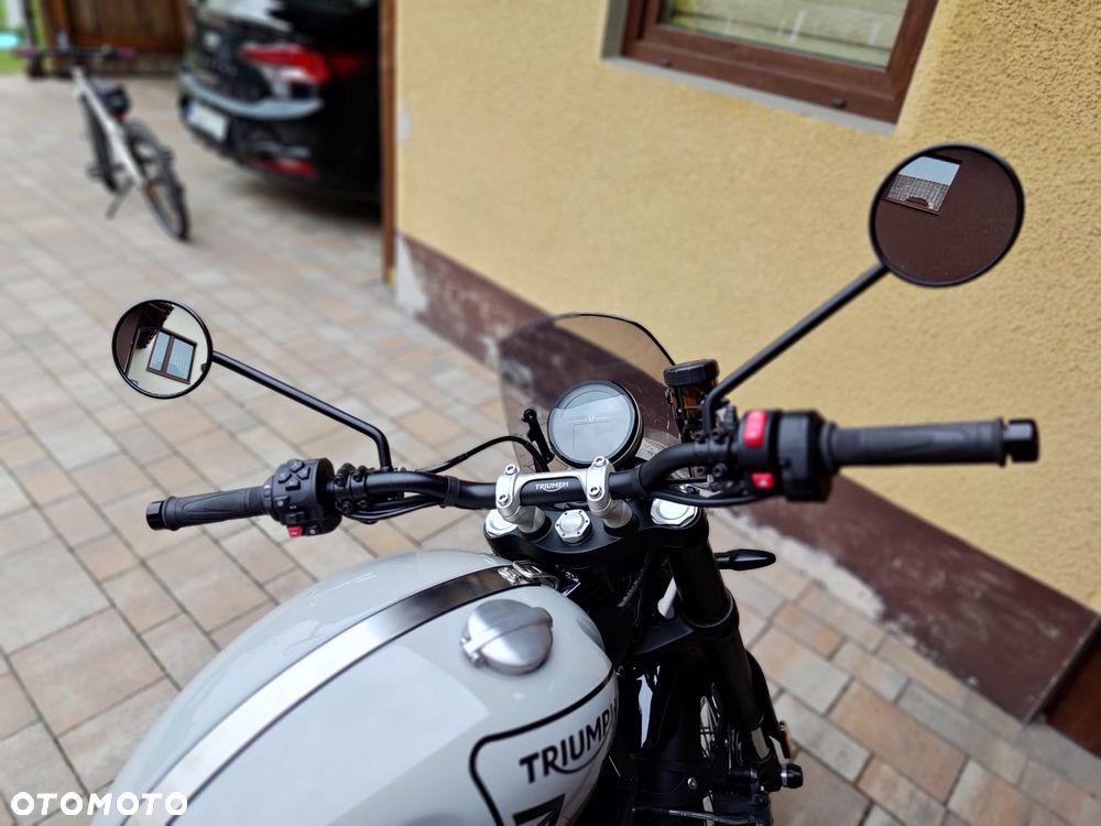 Triumph Scrambler - 14