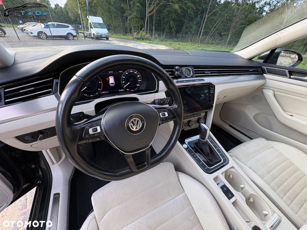Volkswagen Passat Variant 2.0 TDI SCR 4Motion DSG Highline - 21