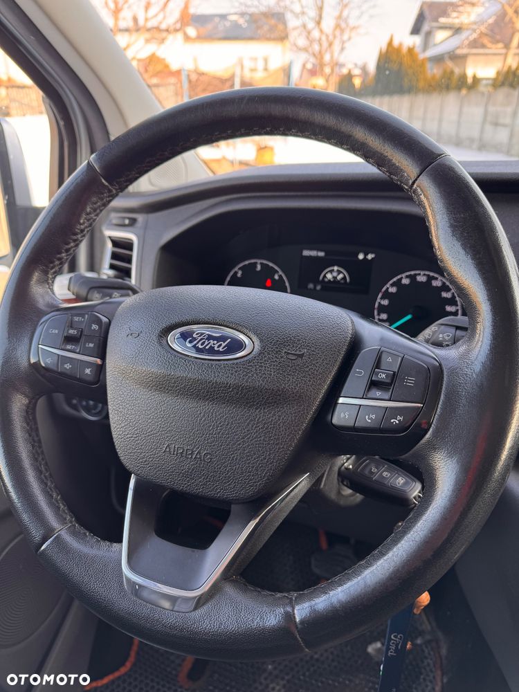 Ford Transit Custom - 13
