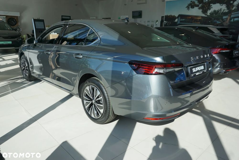 Skoda Superb 1.5 TSI mHEV Drive DSG - 6