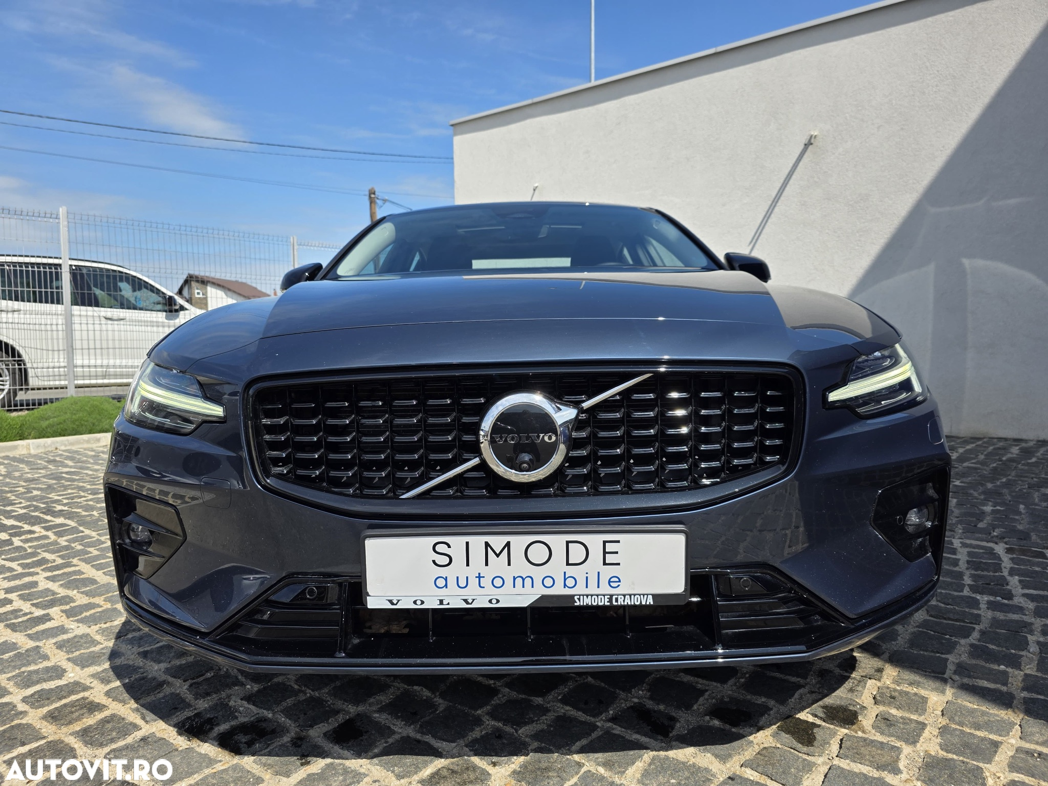 Volvo S60 B5 B AWD Ultimate Dark - 3