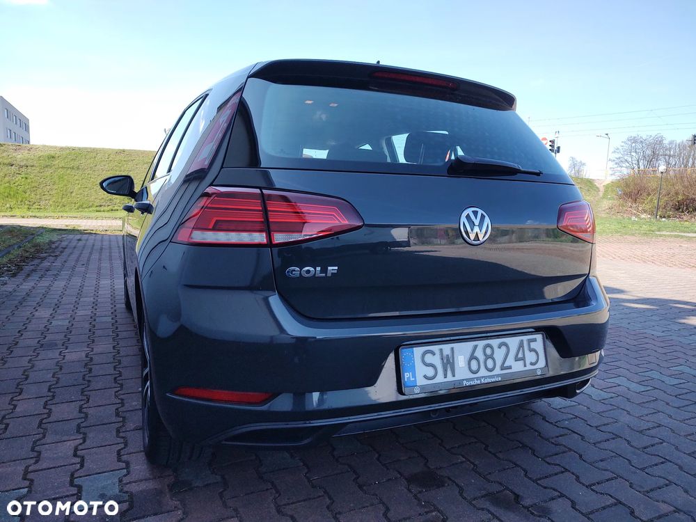 Volkswagen Golf - 15