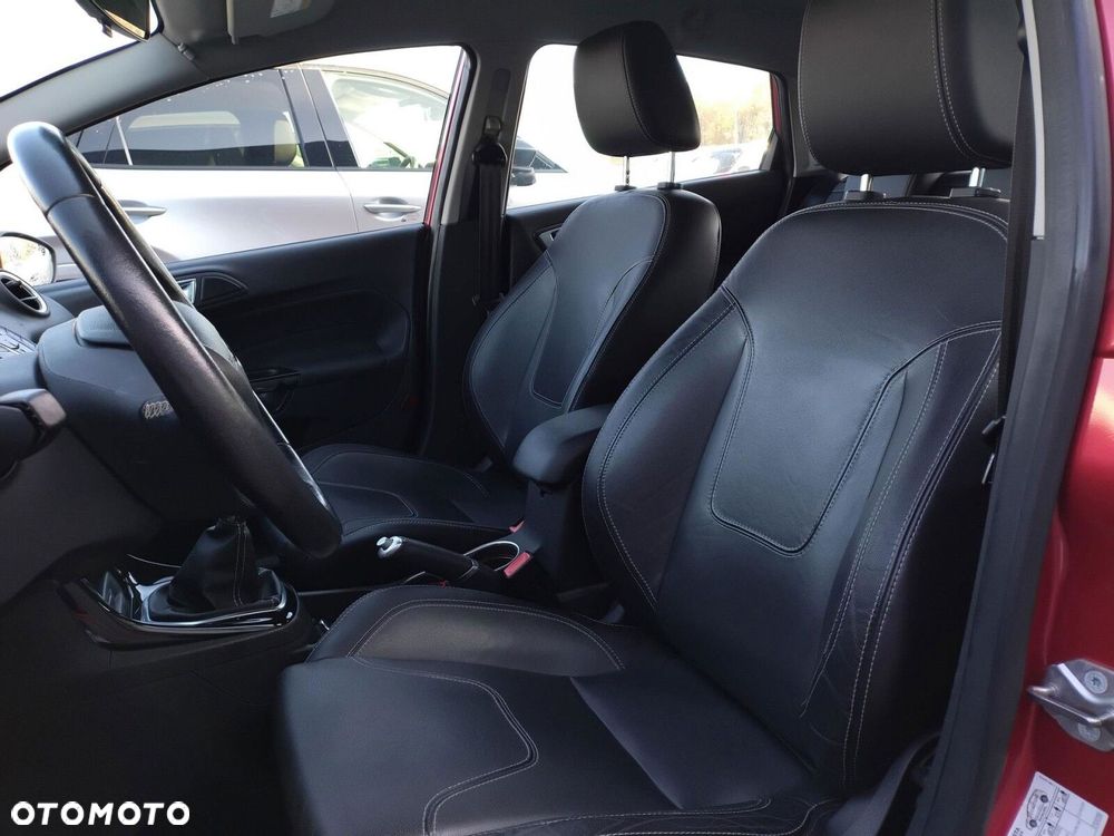 Ford Fiesta 1.0 EcoBoost Titanium - 24