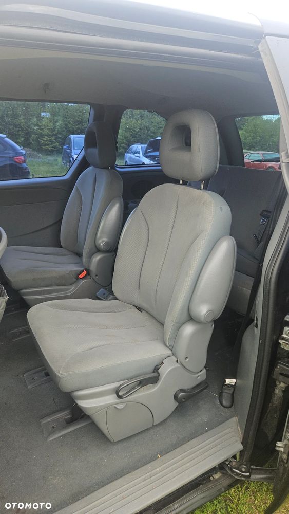 Chrysler Voyager 2.8 LX CRD - 6