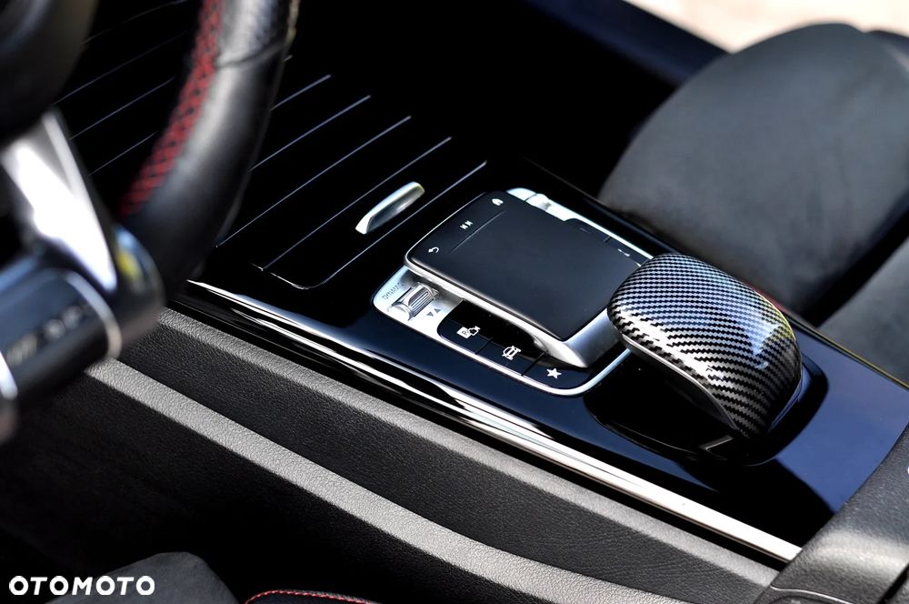 Mercedes-Benz Klasa A 180 7G-DCT Edition AMG Line - 23