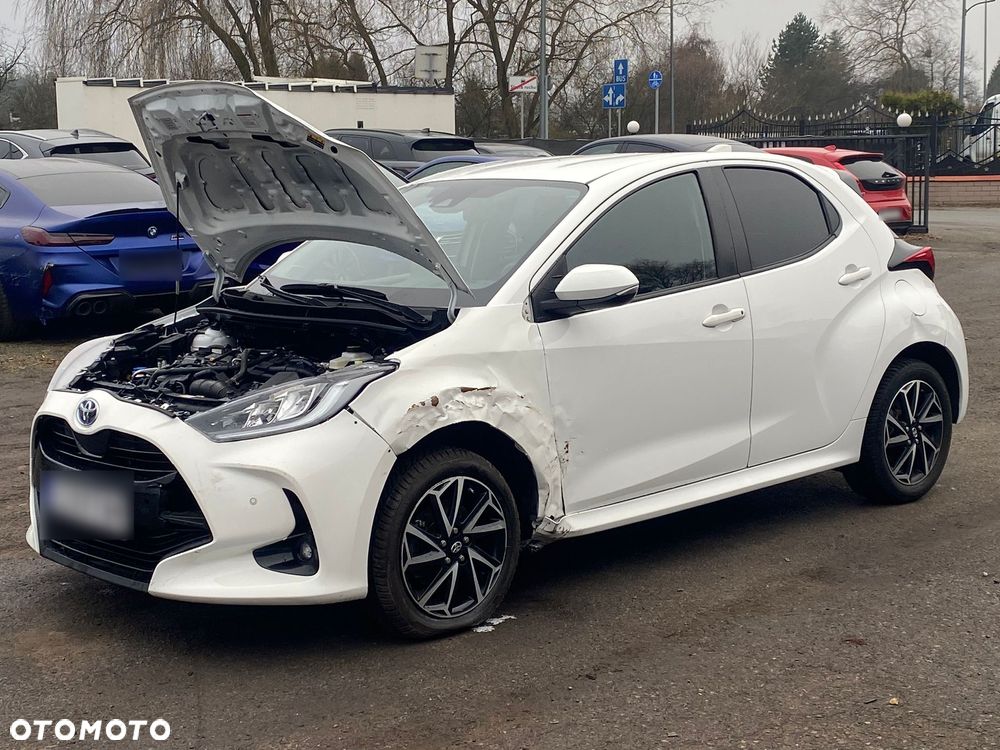 Toyota Yaris Hybrid 1.5 Selection Style - 9