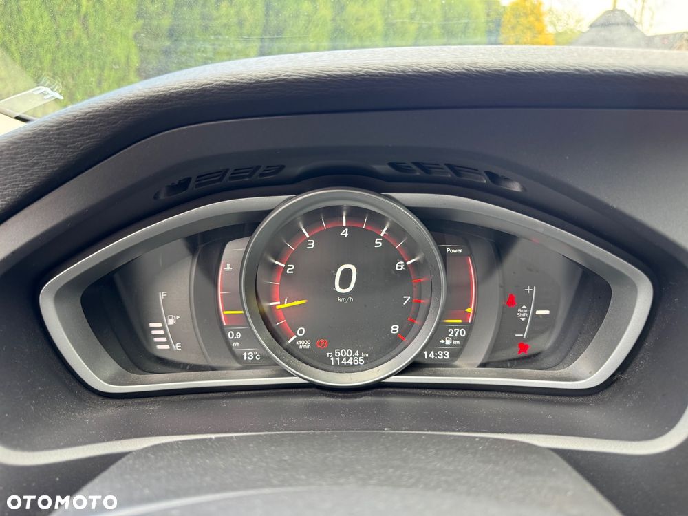 Volvo V40 - 18