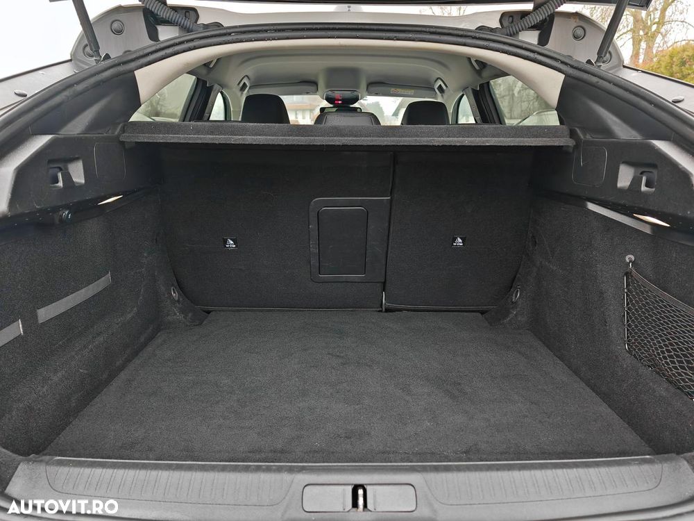 Peugeot 408 1.2L PureTech 130 S&S EAT8 Allure Pack - 14