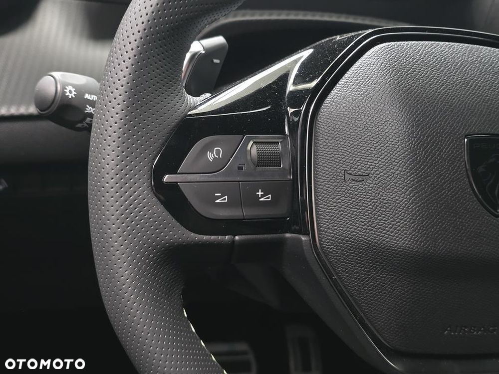 Peugeot 2008 PureTech mHEV GT e-DCS6 - 14