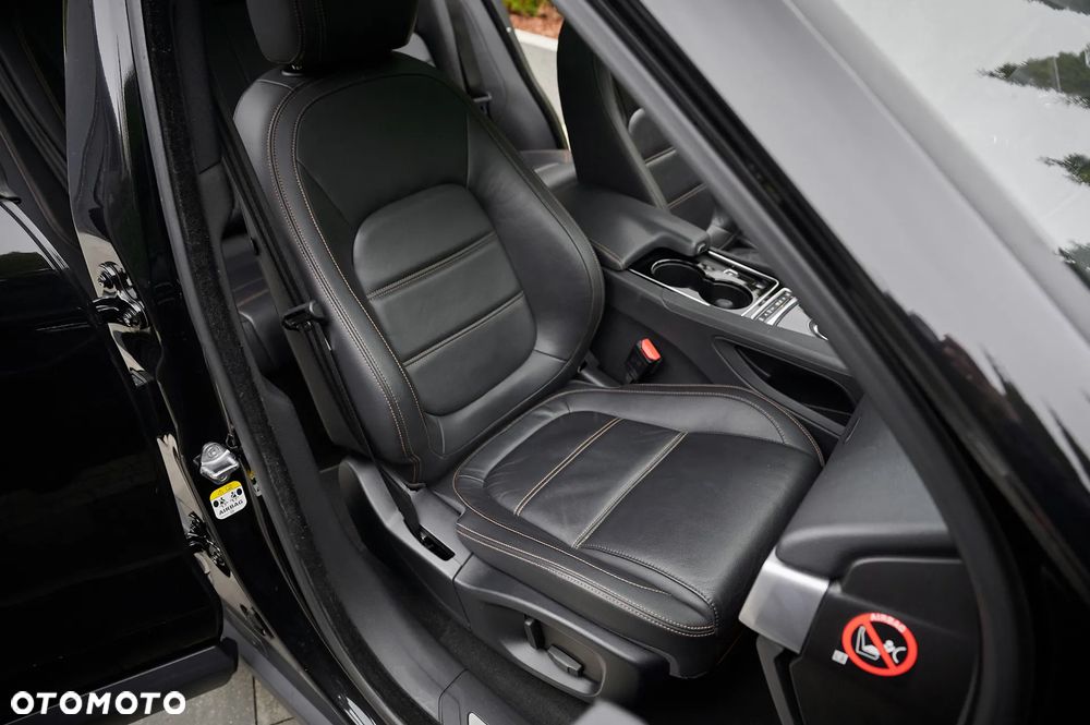 Jaguar F-Pace 20d AWD Prestige - 19