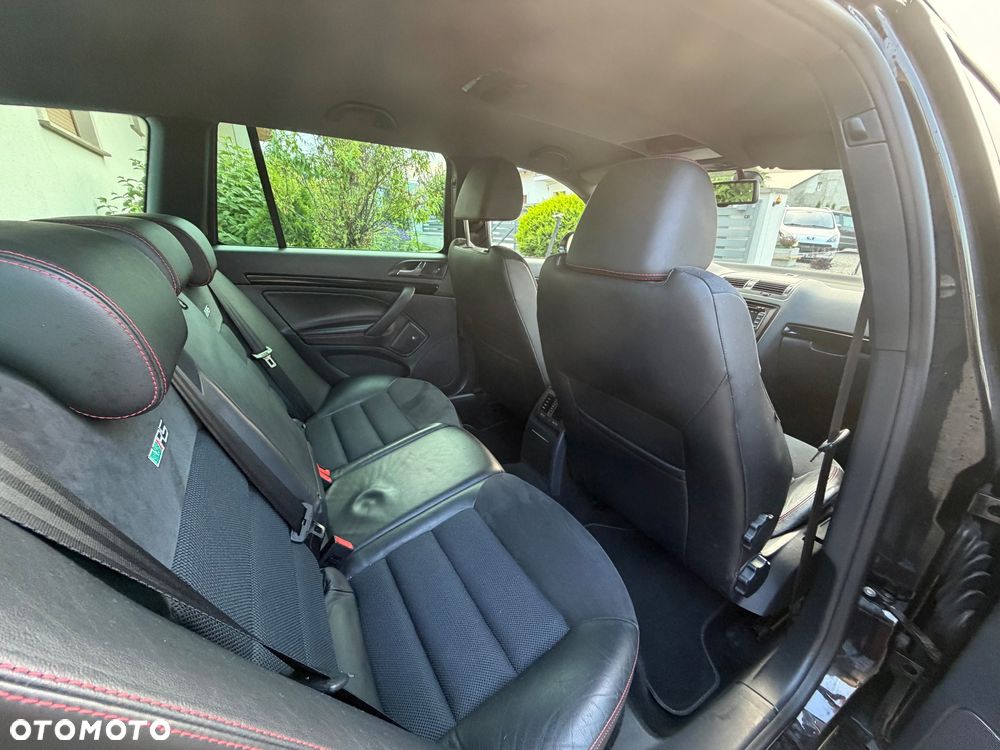 Skoda Octavia 2.0 TDI RS - 9
