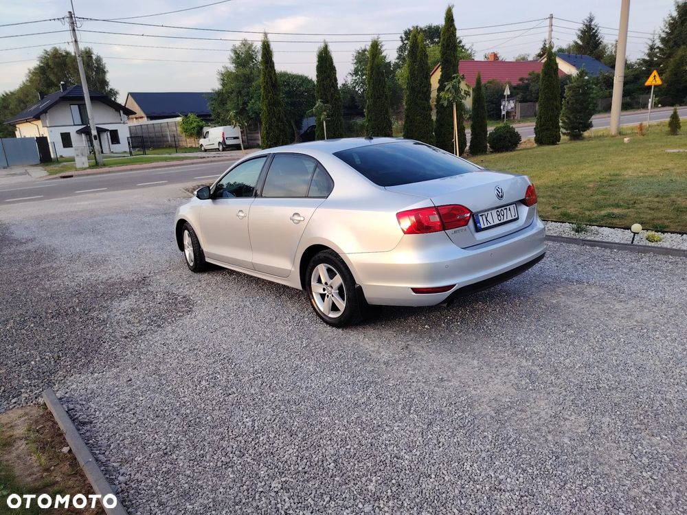 Volkswagen Jetta 1.6 TDI Comfortline Optimum - 6