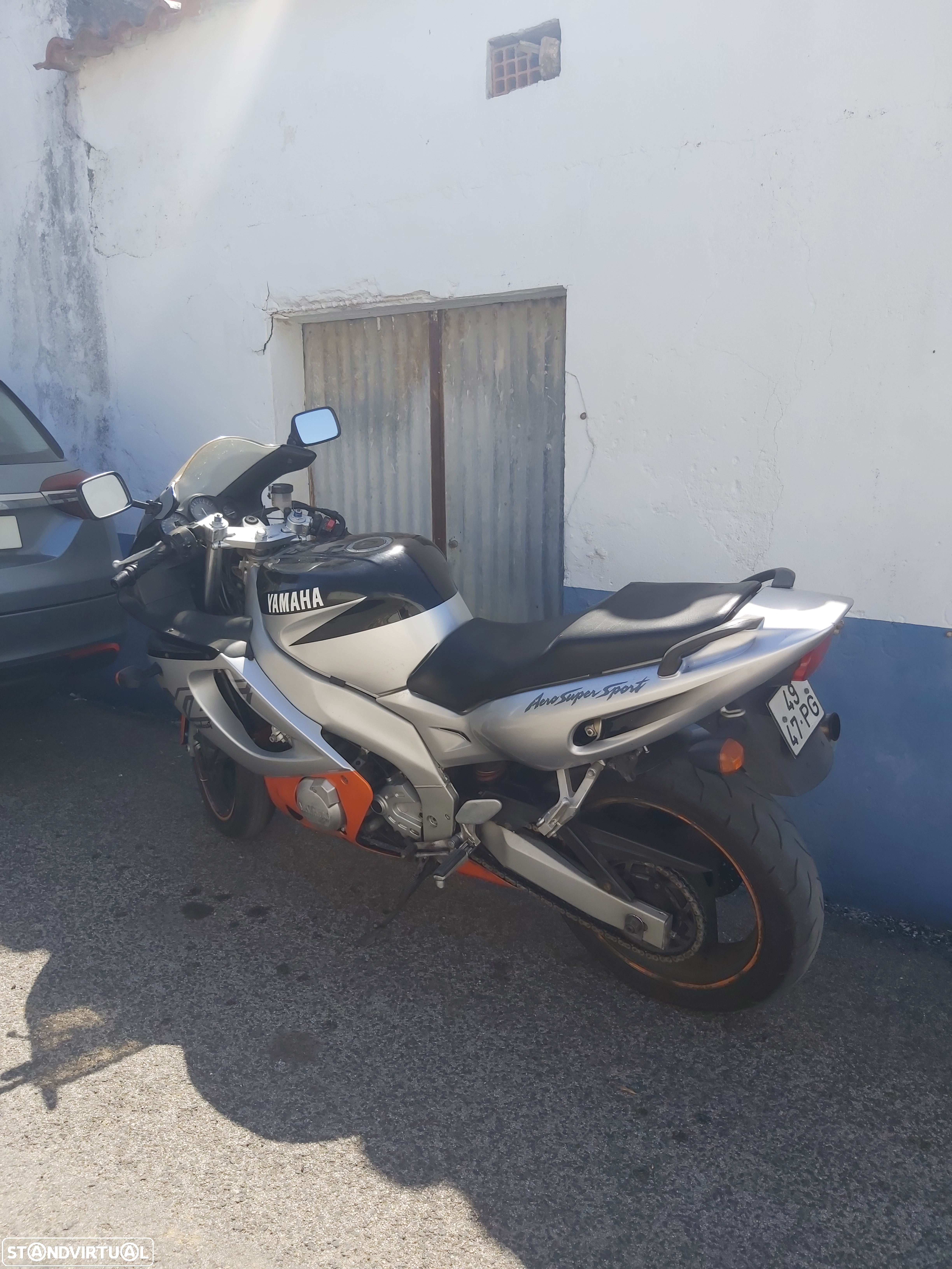 Yamaha YZF - 3