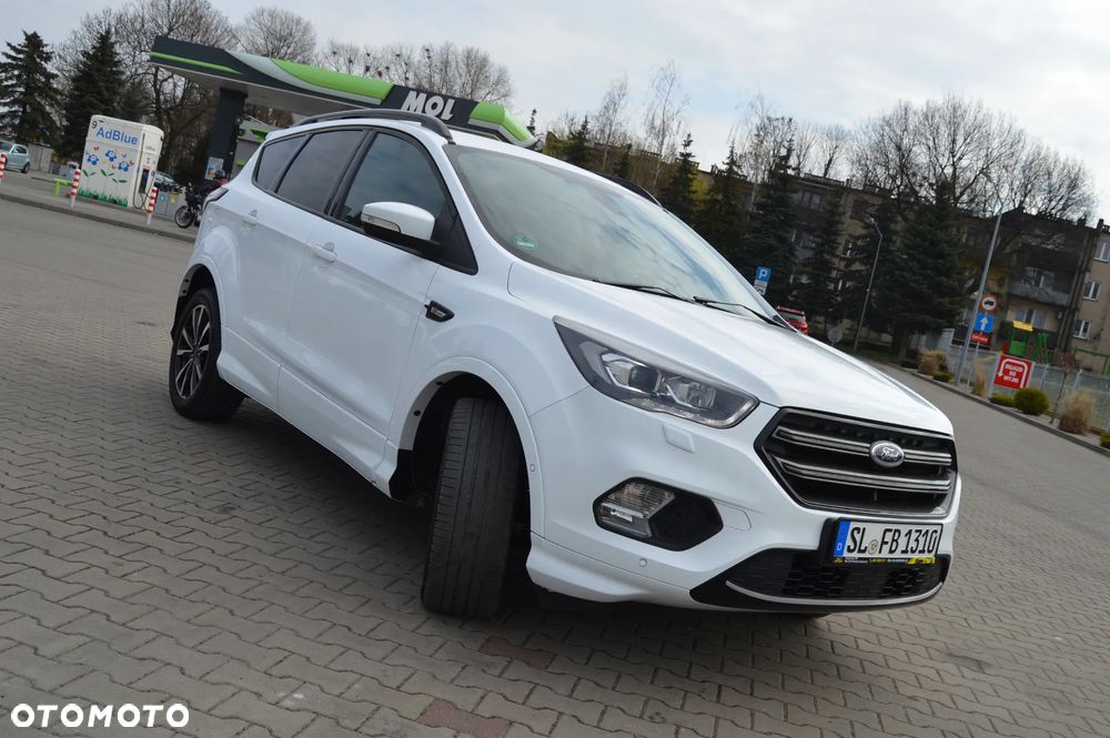 Ford Kuga 1.5 EcoBoost 2x4 ST-Line - 22