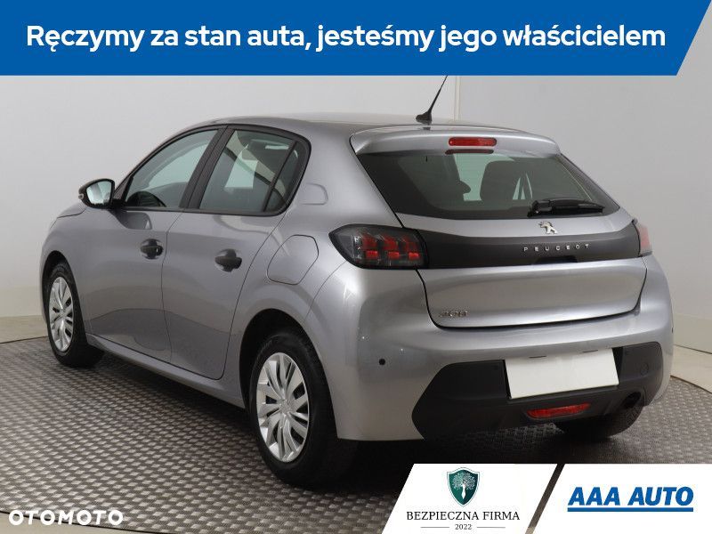 Peugeot 208 - 6