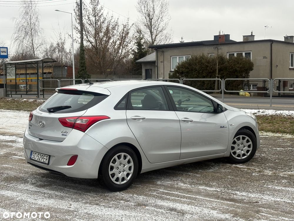 Hyundai i30 i30cw 1.6 CRDi Intro Edition - 5