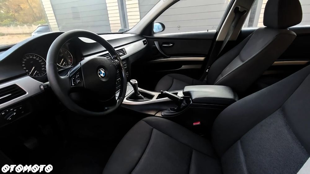 BMW Seria 3 - 8