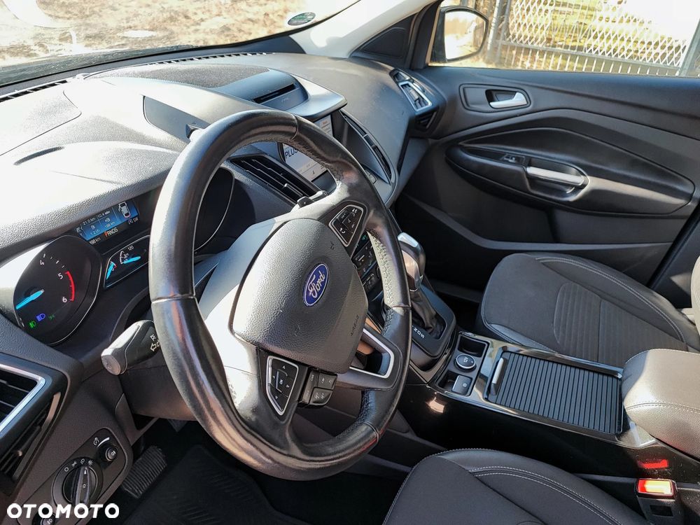 Ford Kuga 2.0 TDCi 4WD Titanium Plus - 25