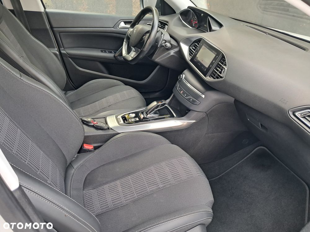 Peugeot 308 1.5 BlueHDi Business S&S EAT8 - 7