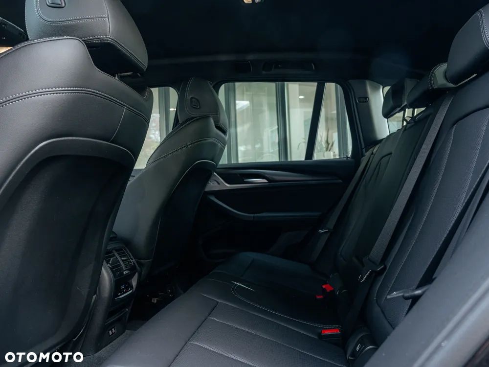 BMW X3 xDrive20i - 12