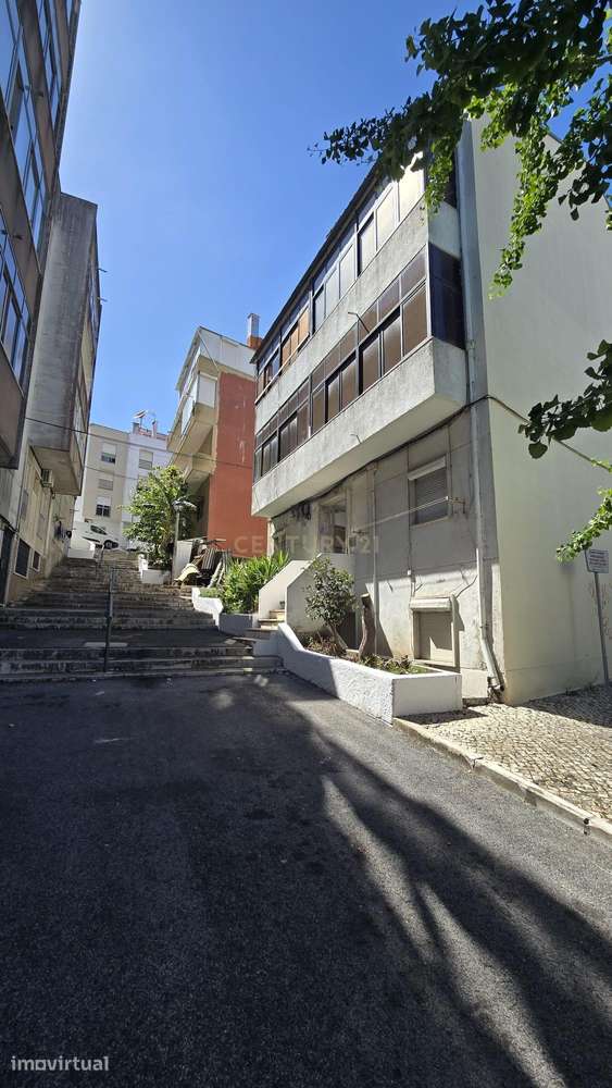 Investidores !!!! Prédio em propriedade Total, com 12 apartamentos, em - Grande imagem: 3/5