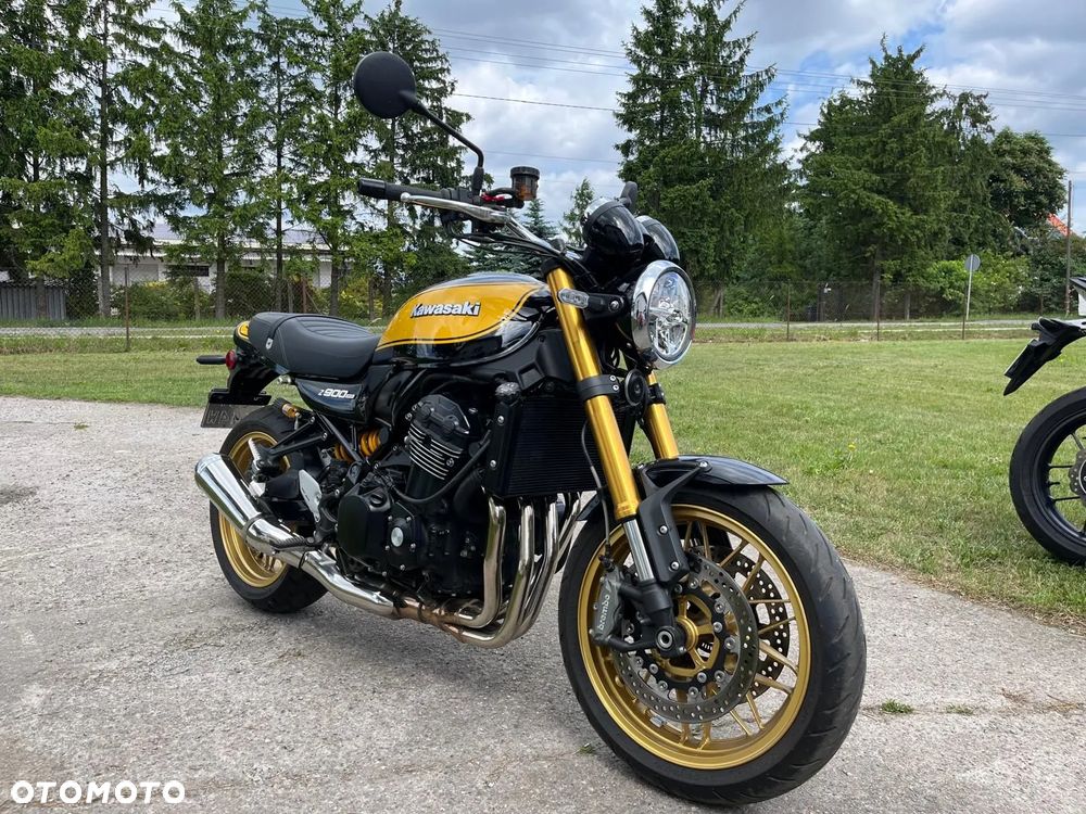 Kawasaki Z 900 RS - 5
