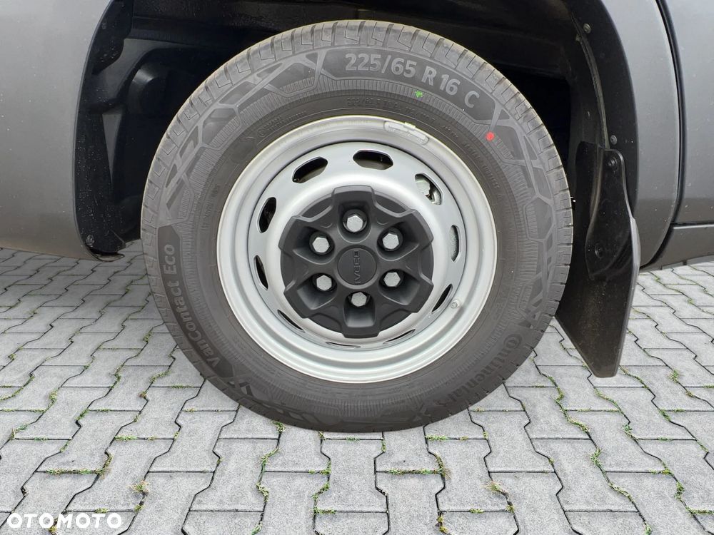 Iveco Daily 35S16H3.0 DOKA 3.0 Diesel 160KM Brygadowy 7-osób dostępny "od ręki" - 22