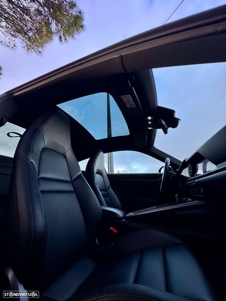 Porsche 911 (992) Carrera PDK - 8