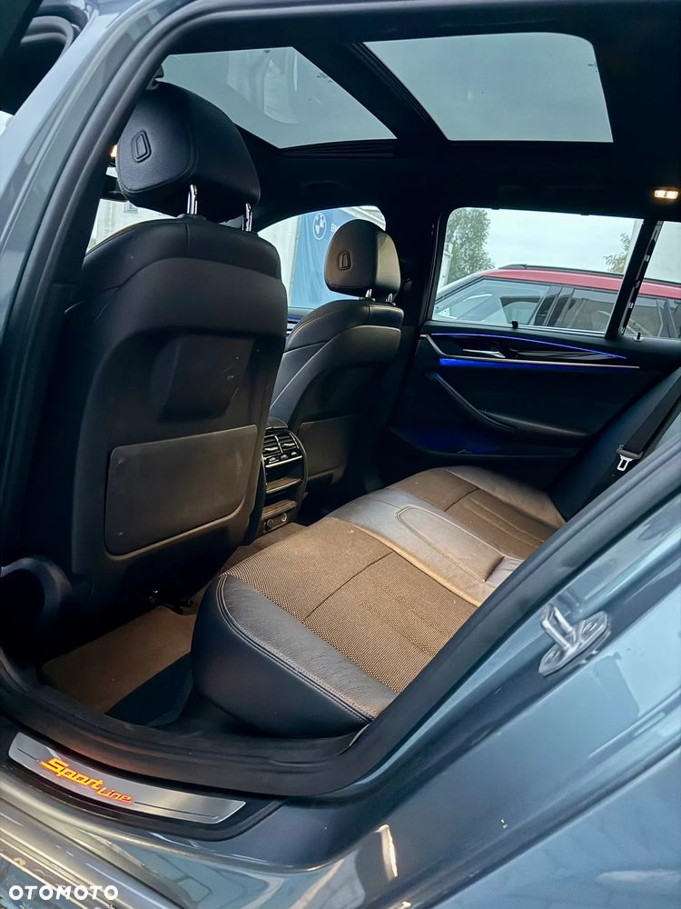 BMW Seria 5 525d Sport Line sport - 14