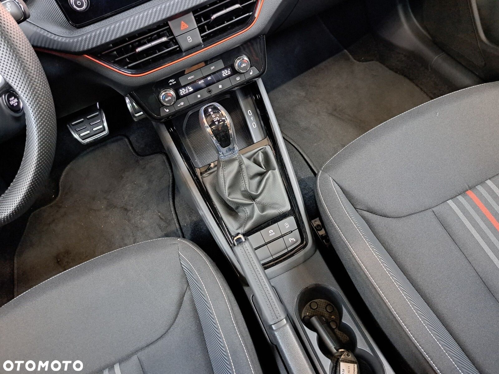 Skoda Kamiq 1.5 TSI Monte Carlo DSG - 22
