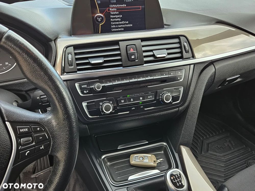 BMW Seria 3 - 30