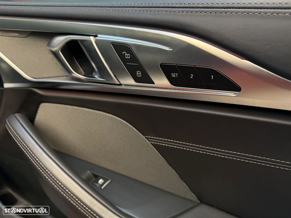 BMW 840 d xDrive Pack M - 32