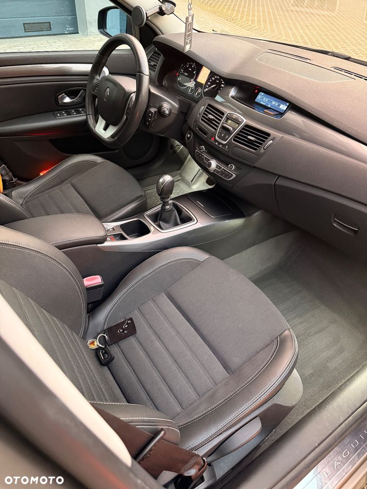 Renault Laguna - 9