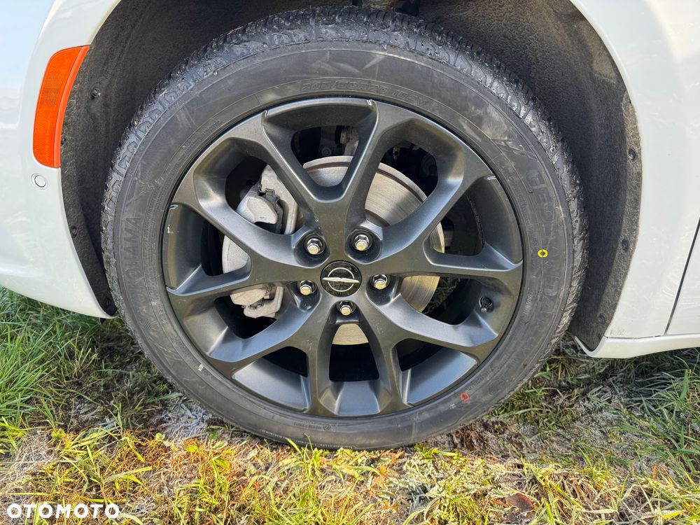 Chrysler Pacifica - 29