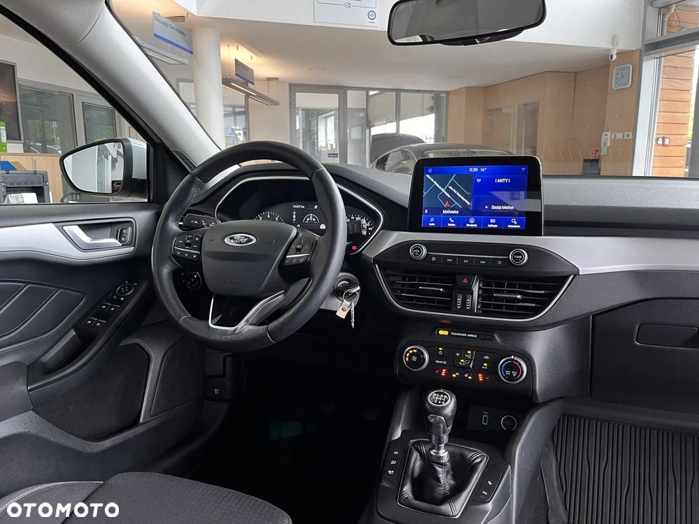 Ford Focus 1.5 EcoBoost Titanium ASS - 26