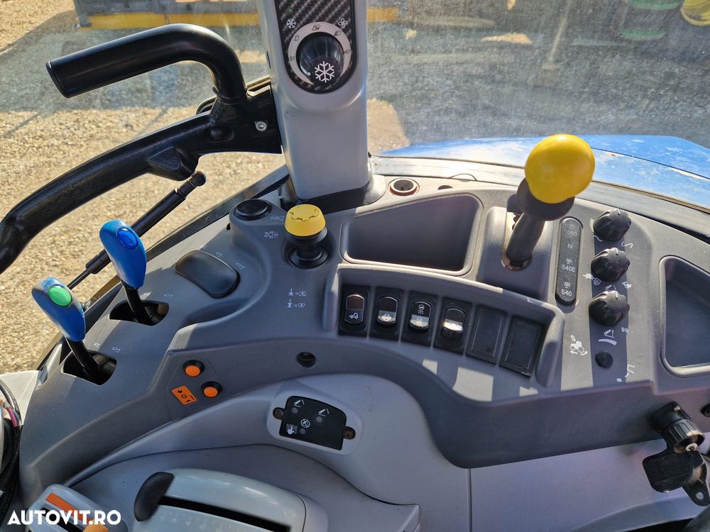 New Holland T5.105 TRACTOR AGRICOL 4x4 - 36