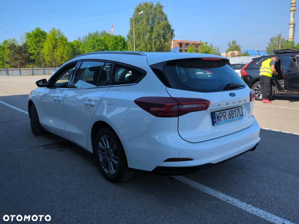 Ford Focus 1.0 EcoBoost Titanium - 10