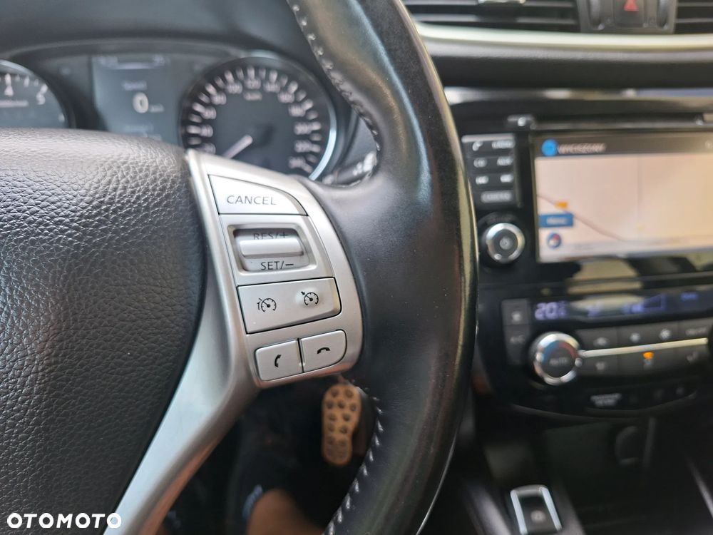 Nissan Qashqai 1.2 DIG-T N-Vision EU6 - 18