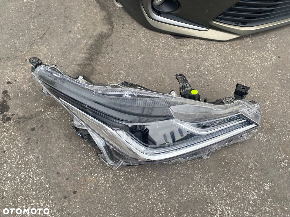 Toyota Corolla E21 E210 SEDAN  Hybrid HYBRYDA 2020r Kompletny przód MASKA BŁOTNIK LAMPA przednia REFLEKTOR LAMPY ZDERZAK pas przedni chłodnice KOMPLETNY CAŁY PRZÓD pokrywa silnika E 21  E 210 - 8