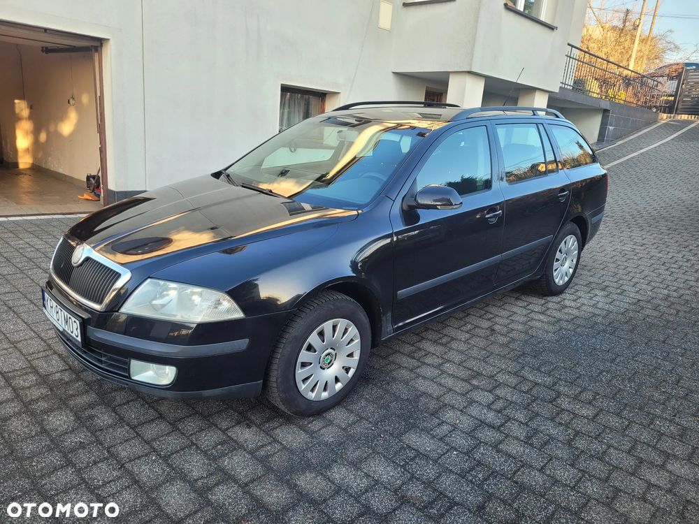 Skoda Octavia 1.6 Combi Advance - 2