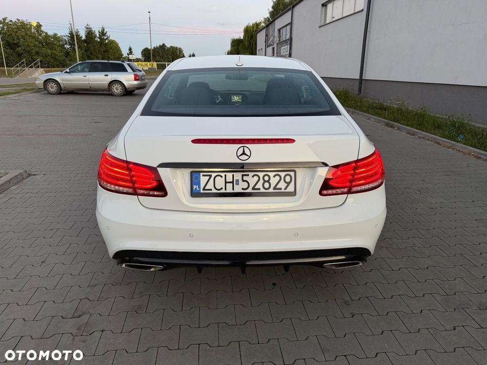 Mercedes-Benz Klasa E 250 7G-TRONIC - 26
