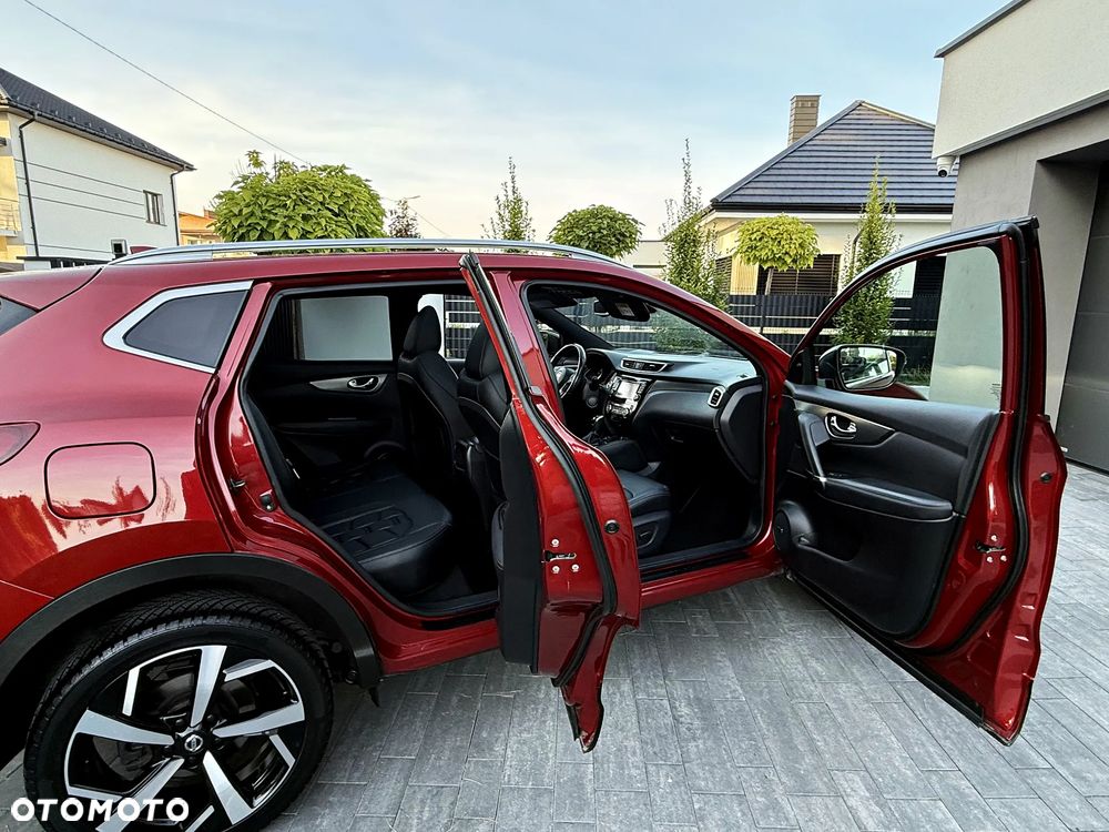 Nissan Qashqai 1.2 DIG-T Xtronic TEKNA+ - 18