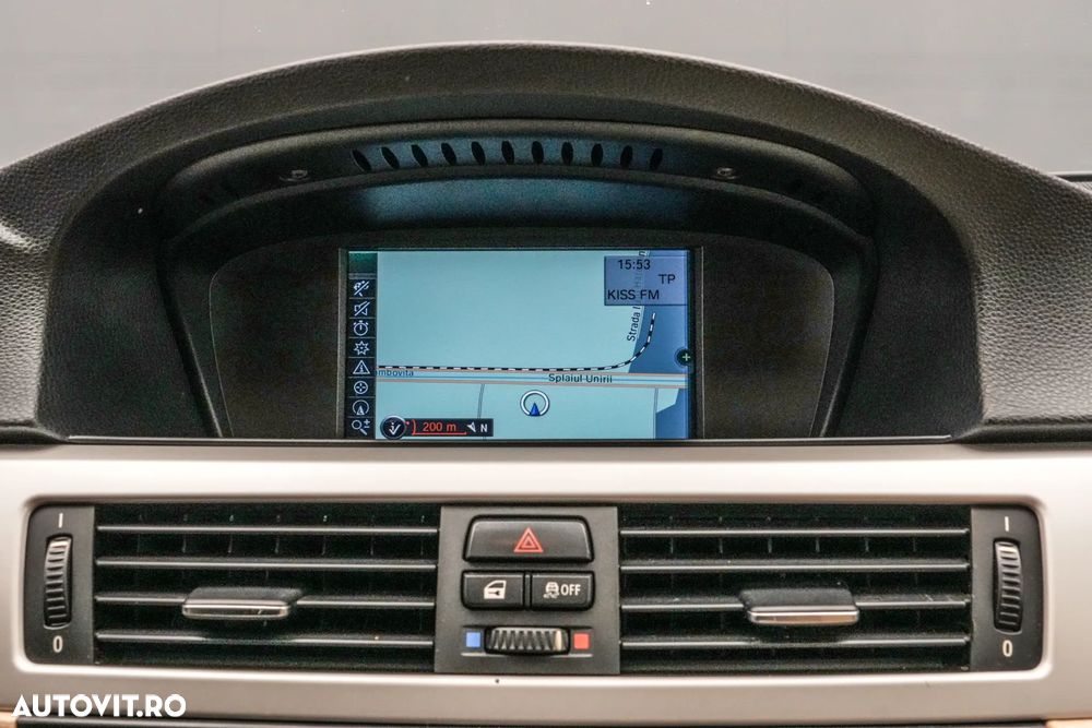 BMW Seria 3 320d EfficientDynamics Edition - 21