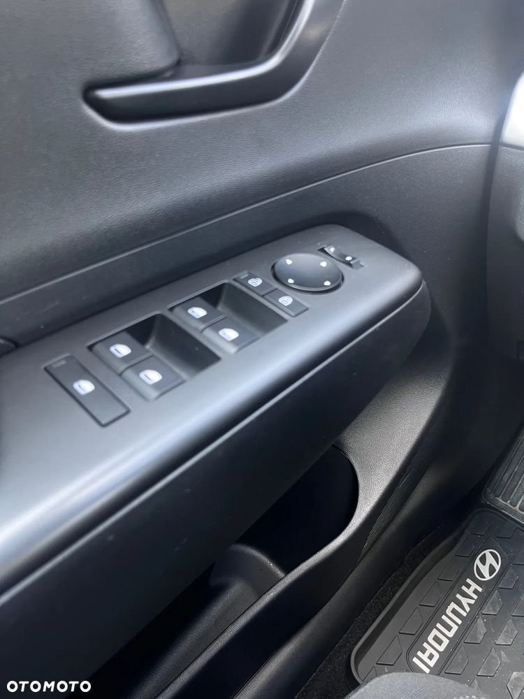 Hyundai Kona - 10