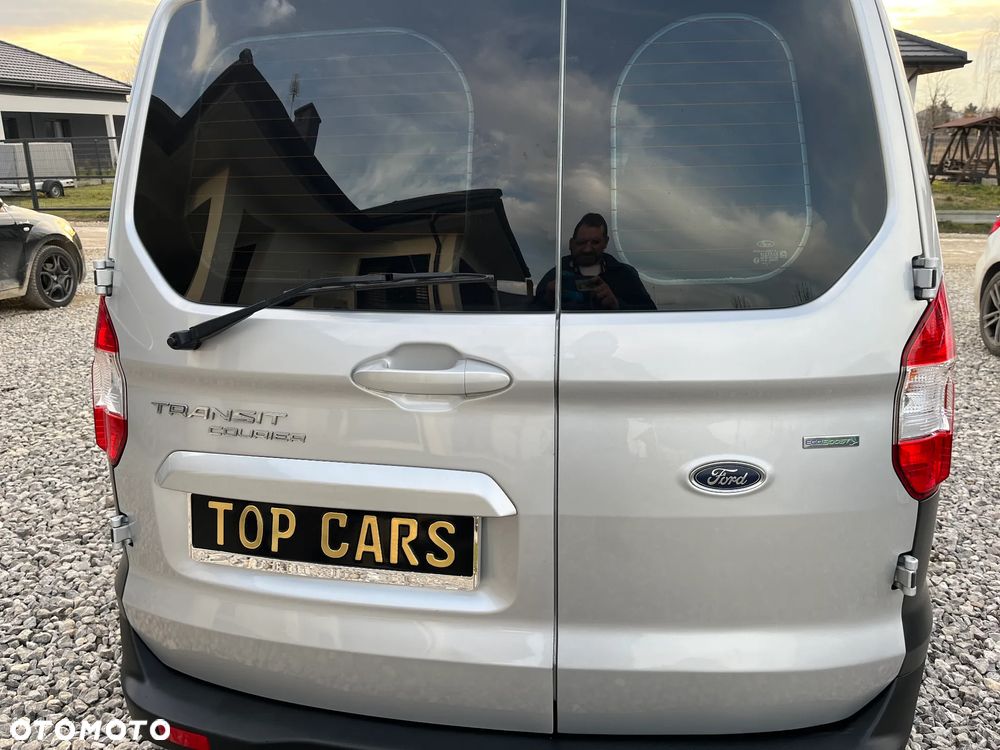 Ford transit courier - 15