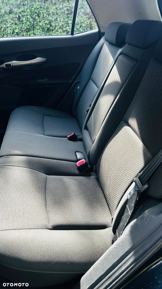 Toyota Auris 2.2 D-4D X + NAVI - 7